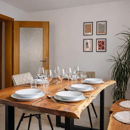 Nahe Legoland, Terrasse, Fuer 6 Pers, Parkplatz Apartament Günzburg